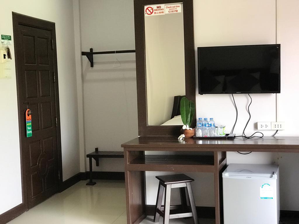 福安康2酒店 万荣 外观 照片